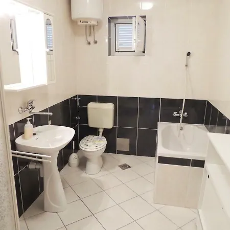 Apartments Jelena Pag Town Zewnętrze zdjęcie