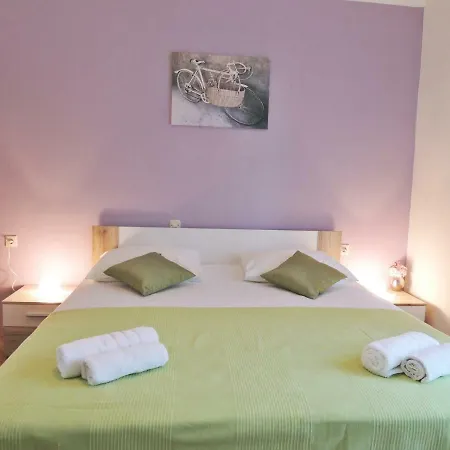 Apartments Jelena Pag Town Zewnętrze zdjęcie
