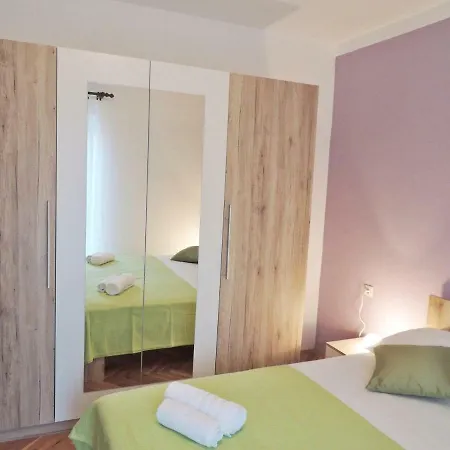 Apartments Jelena Pag Town Zewnętrze zdjęcie