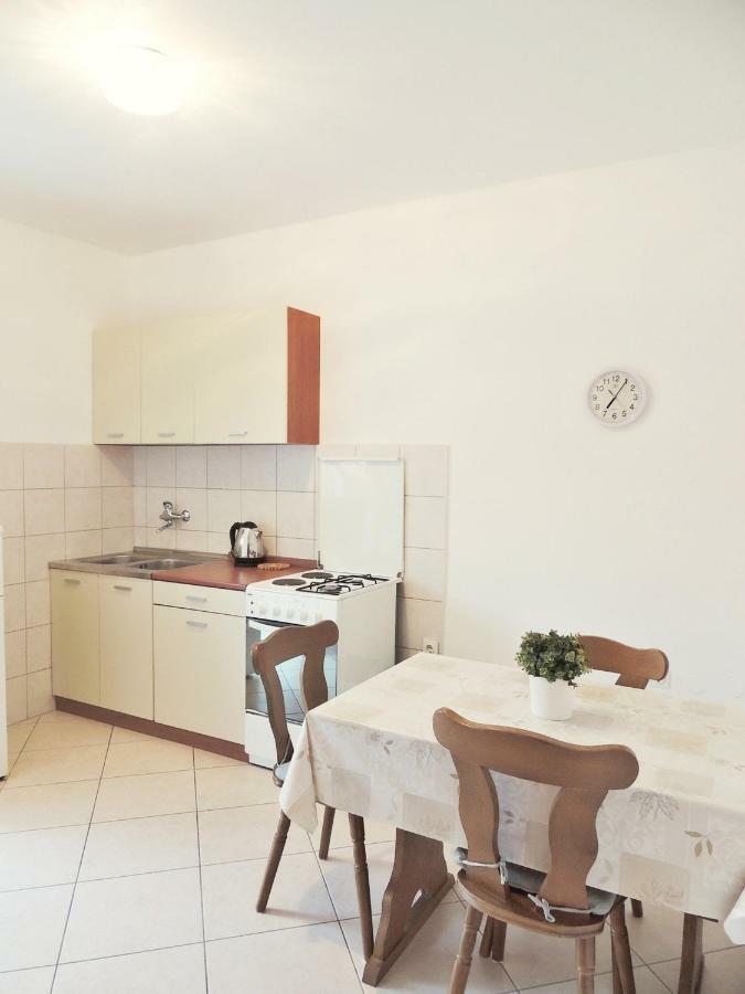 Jelena Apartment Pag Town